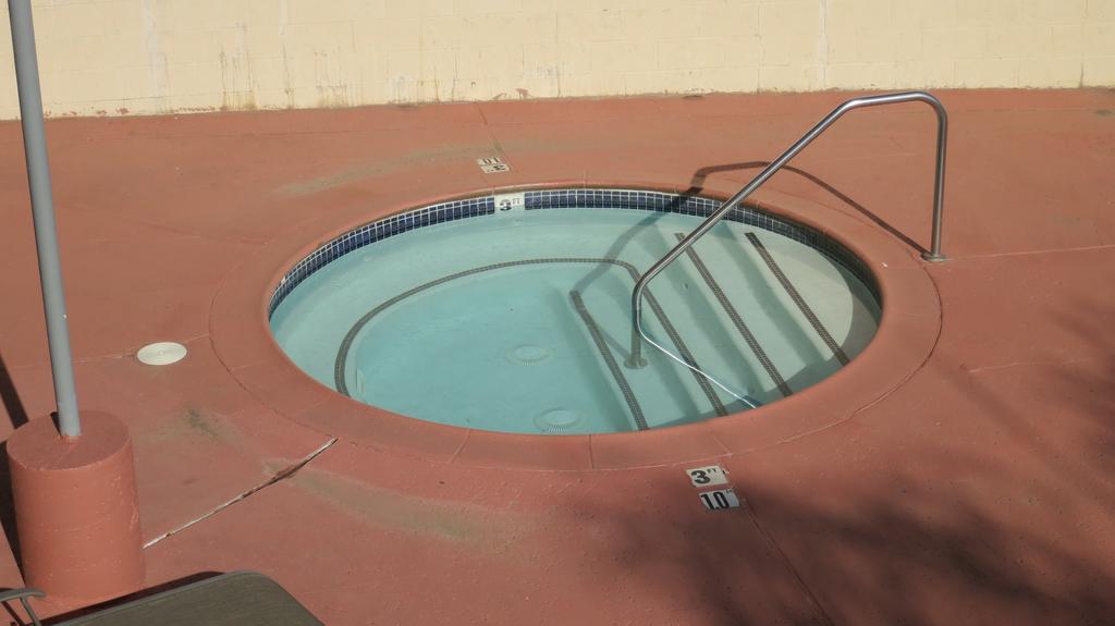 Calimesa Inn エクステリア 写真