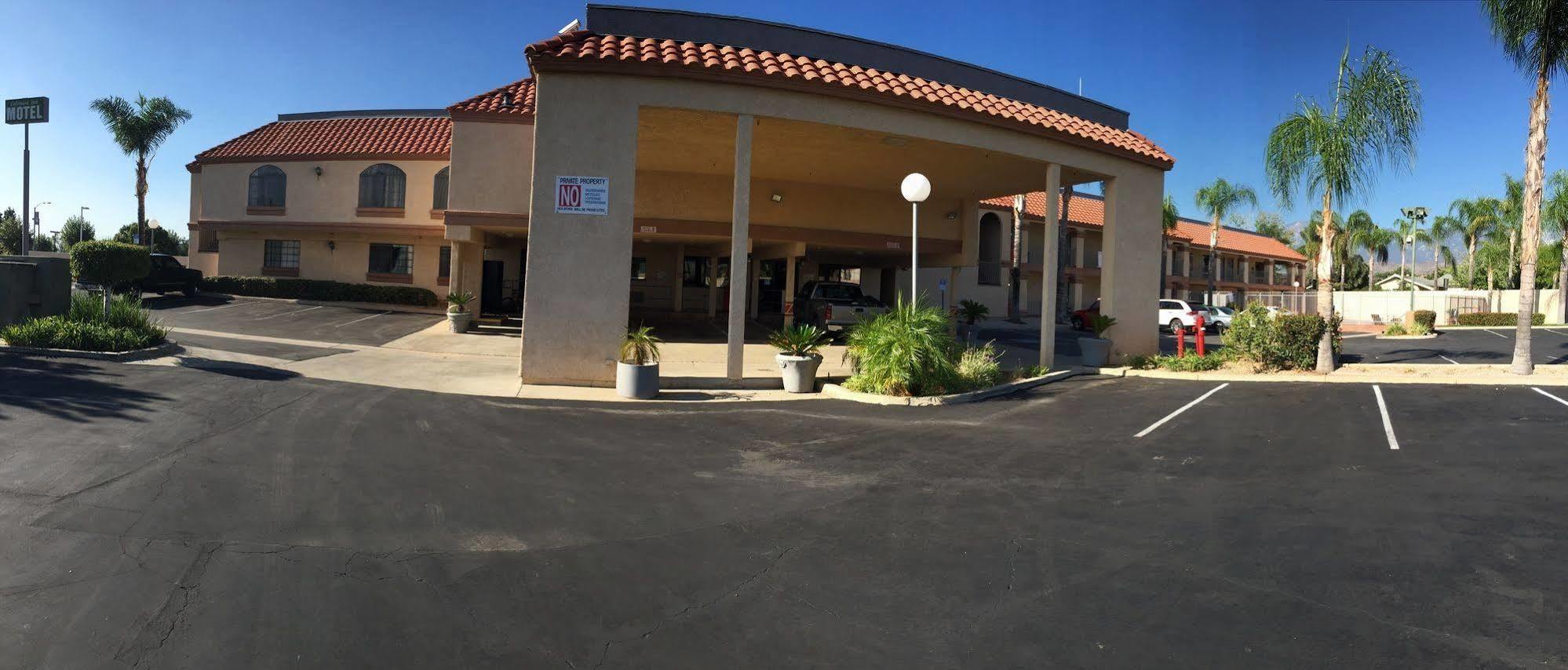 Calimesa Inn エクステリア 写真
